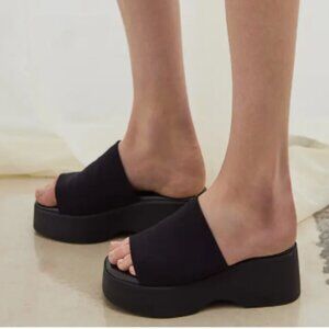 Steve Madden 90's Inspired "Slinky30" Platform Slides